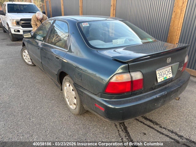 40058186 :رقم المزاد ، 1HGCD5638TA809536 vin ، 1996 Honda Accord Lx/ex مزاد بيع