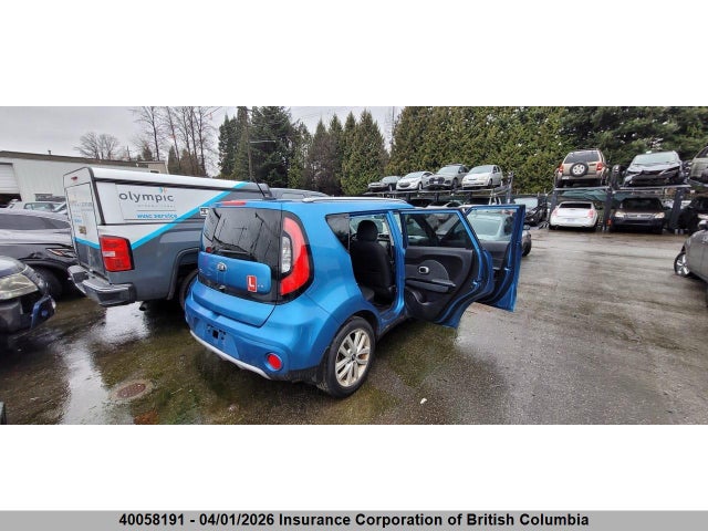 40058191 :رقم المزاد ، KNDJP3A59J7623217 vin ، 2018 Kia Soul مزاد بيع
