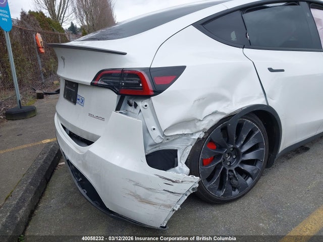 Aukcja sprzedaży 2024 Tesla Model Y, vin: 7SAYGDEF5RF212395, numer aukcji: 40058232