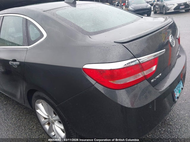 1G4PT5SV4G4114058 Buick Verano Premium