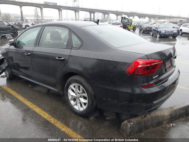 1VWAA7A37JC039247 Volkswagen Passat S/r-line