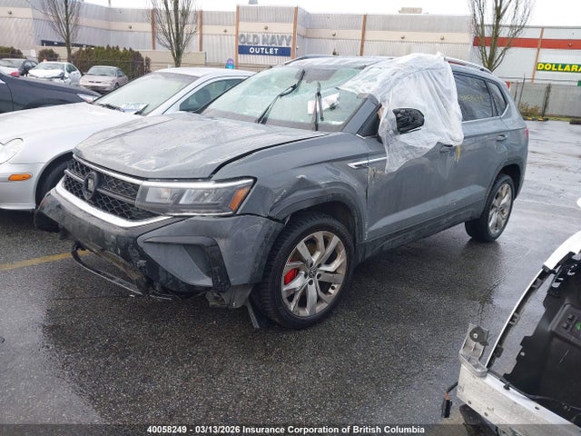 40058249 :رقم المزاد ، 3VVEX7B24NM001067 vin ، 2022 Volkswagen Taos مزاد بيع