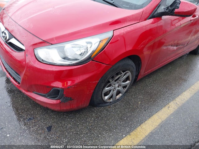 40058257 :رقم المزاد ، KMHCT5AEXDU085094 vin ، 2013 Hyundai Accent Gl مزاد بيع