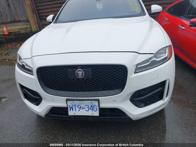Jaguar F-pace R - Sport 2017 SADCL2BN2HA087614 Image 13