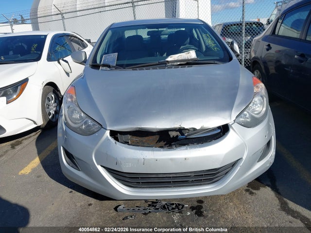 2013 Hyundai Elantra Gls/limited მანქანა იყიდება აუქციონზე, vin: 5NPDH4AE5DH434239, აუქციონის ნომერი: 40054862