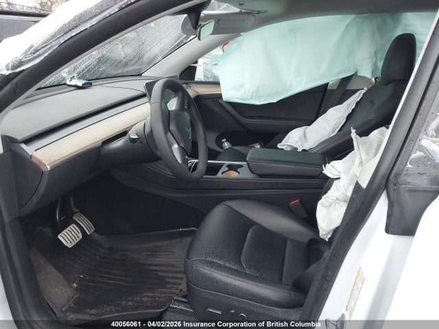 Tesla Model Y 2023 LRWYGDEF8PC136496 Image 5