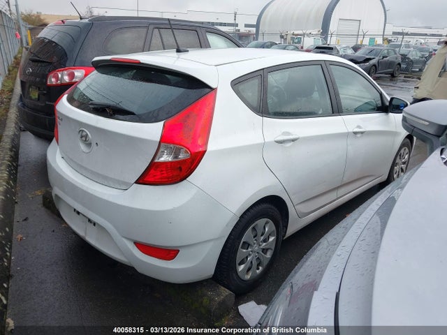 40058315 :رقم المزاد ، KMHCT5AE8GU304493 vin ، 2016 Hyundai Accent Se مزاد بيع