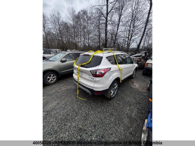 1FMCU9J99HUA04891 Ford Escape Titanium