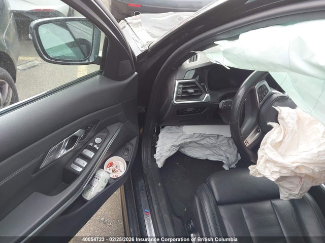 3MW5R7J05L8B23853 BMW 330XI