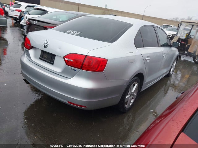 40058417 :رقم المزاد ، 3VWDL7AJ4BM027417 vin ، 2011 Volkswagen Jetta مزاد بيع