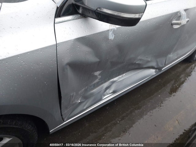 40058417 :رقم المزاد ، 3VWDL7AJ4BM027417 vin ، 2011 Volkswagen Jetta مزاد بيع