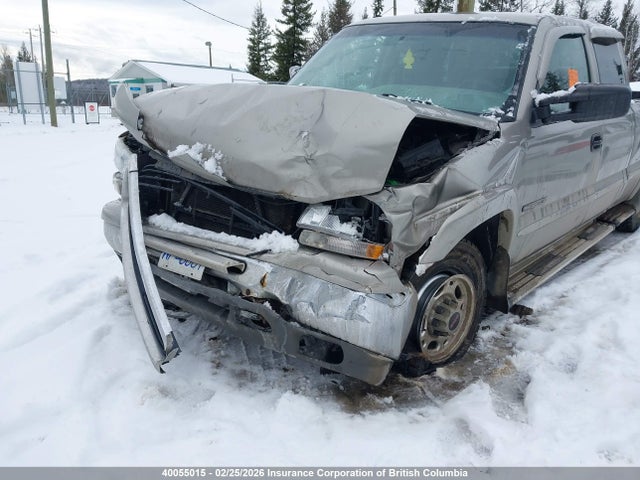 2001 Gmc New Sierra K2500 მანქანა იყიდება აუქციონზე, vin: 1GTGK29U41Z179828, აუქციონის ნომერი: 40055015
