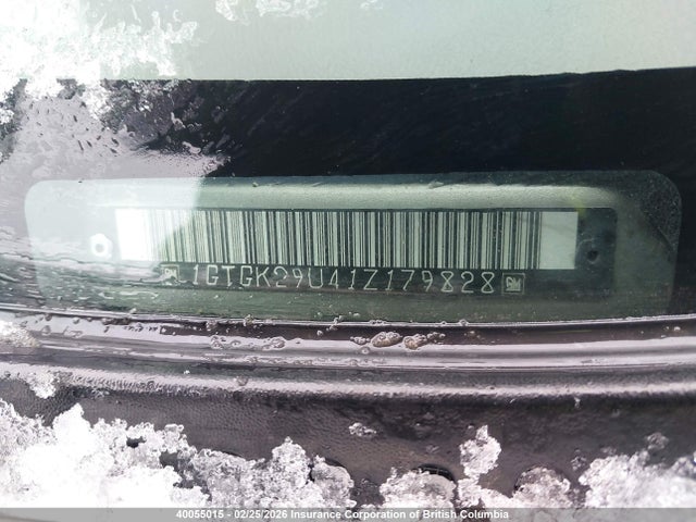 2001 Gmc New Sierra K2500 მანქანა იყიდება აუქციონზე, vin: 1GTGK29U41Z179828, აუქციონის ნომერი: 40055015