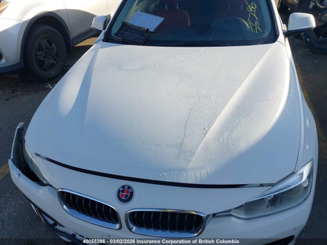 WBA8E5G51HNU22583 BMW 320i Xdrive