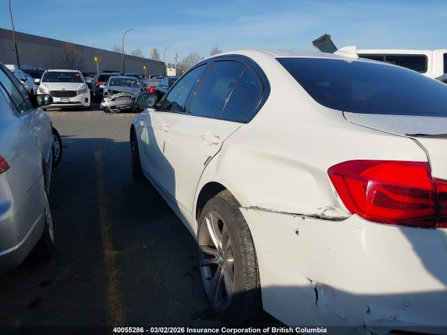 WBA8E5G51HNU22583 BMW 320i Xdrive