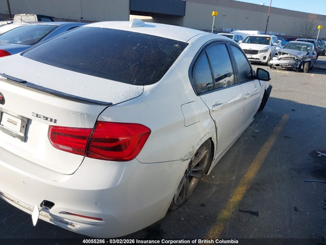 WBA8E5G51HNU22583 BMW 320i Xdrive