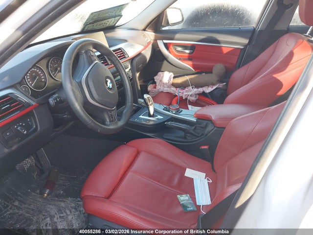 WBA8E5G51HNU22583 BMW 320i Xdrive