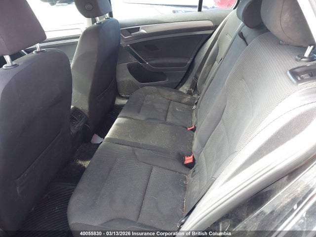 40055830 :رقم المزاد ، 3VW217AU8FM058666 vin ، 2015 Volkswagen Golf مزاد بيع