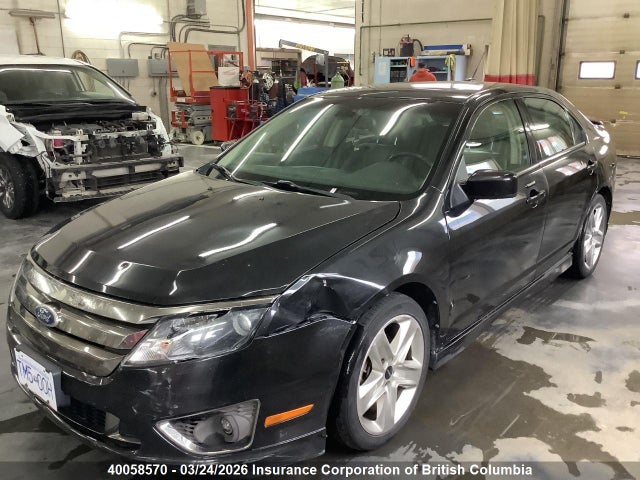 2011 Ford Fusion Sport მანქანა იყიდება აუქციონზე, vin: 3FAHP0DC4BR181342, აუქციონის ნომერი: 40058570