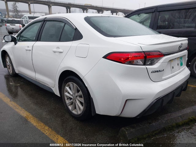 5YFB4MBE0RP201509 Toyota COROLLA SE