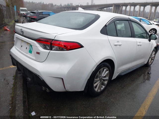 5YFB4MBE0RP201509 Toyota COROLLA SE