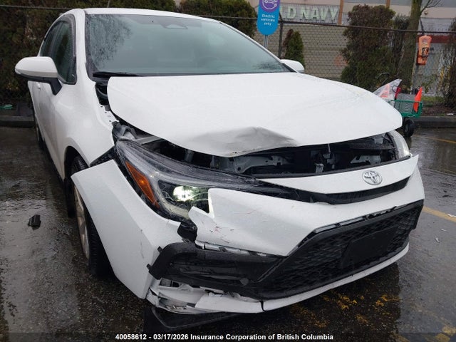 5YFB4MBE0RP201509 Toyota COROLLA SE