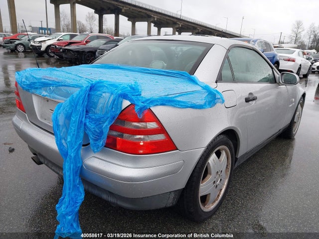 Auction sale of the 1998 Mercedes-benz Slk 230 Kompressor, vin: WDBKK47F3WF038170, lot number: 40058617