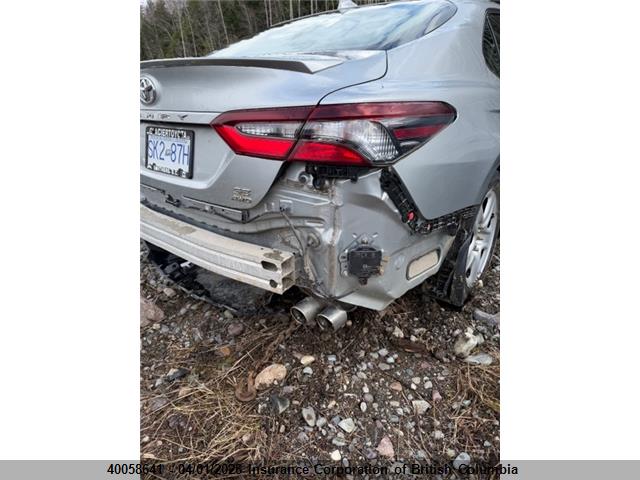 4T1S11BK5NU052021 Toyota Camry