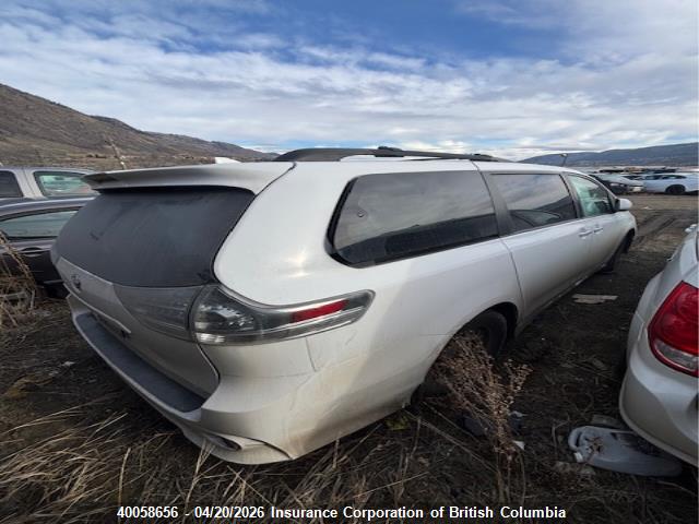 2018 Toyota Sienna Se 8-passenger მანქანა იყიდება აუქციონზე, vin: 5TDXZ3DC8JS929149, აუქციონის ნომერი: 40058656
