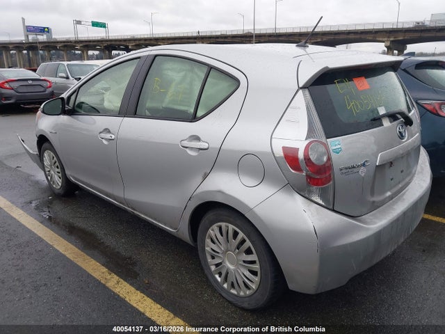 JTDKDTB34E1059964 Toyota PRIUS C
