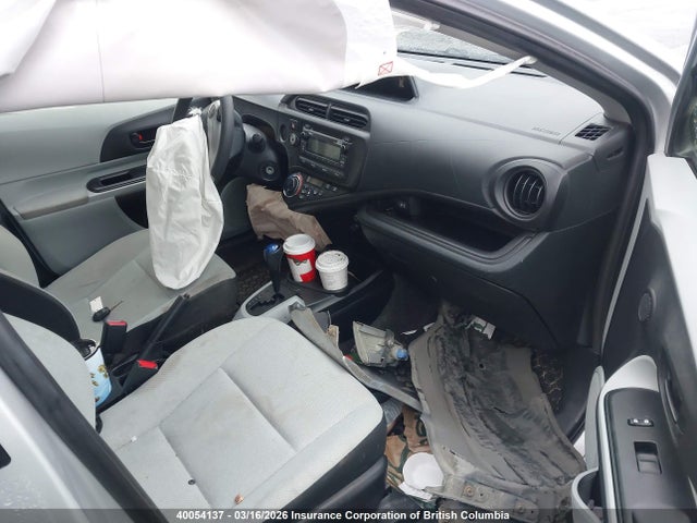 JTDKDTB34E1059964 Toyota PRIUS C
