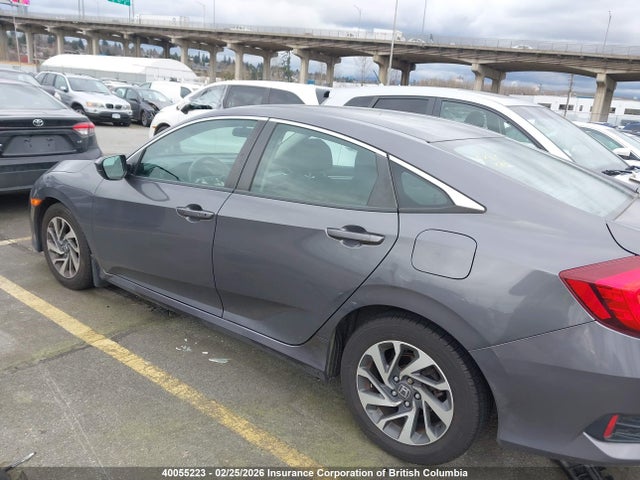 Продаж на аукціоні авто 2018 Honda Civic Lx, vin: 2HGFC2F6XJH029075, номер лоту: 40055223