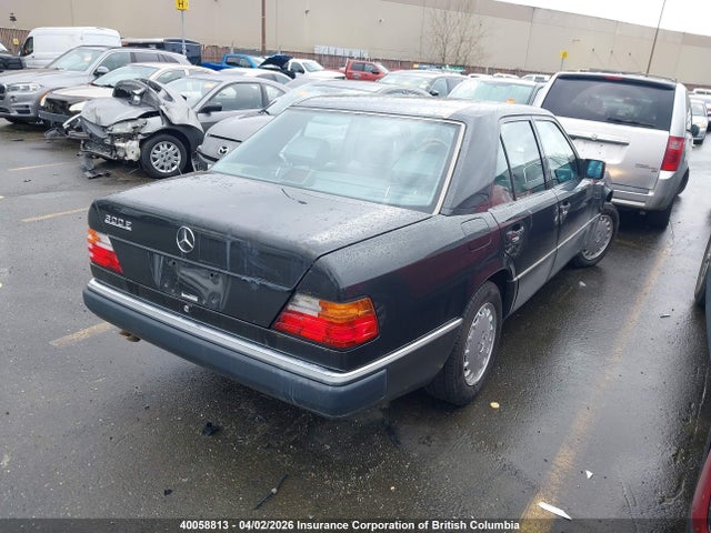 40058813 :رقم المزاد ، WDBEA30E2MB500427 vin ، 1991 Mercedes-benz 300 E مزاد بيع