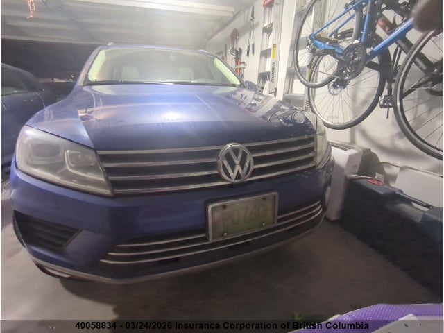 WVGEF9BP9GD013055 Volkswagen Touareg Sport/lux/executive