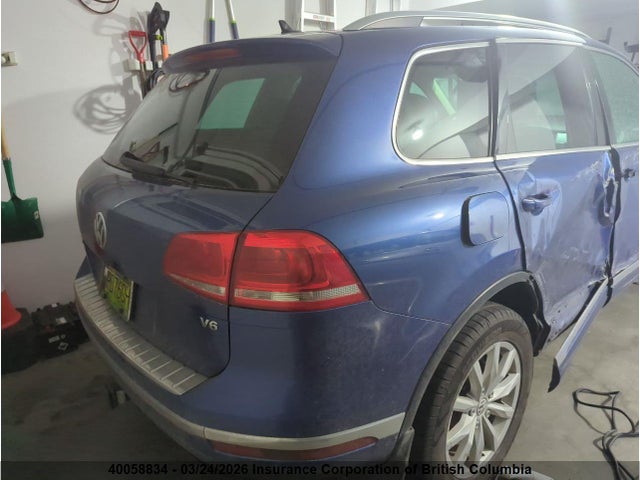 WVGEF9BP9GD013055 Volkswagen Touareg Sport/lux/executive
