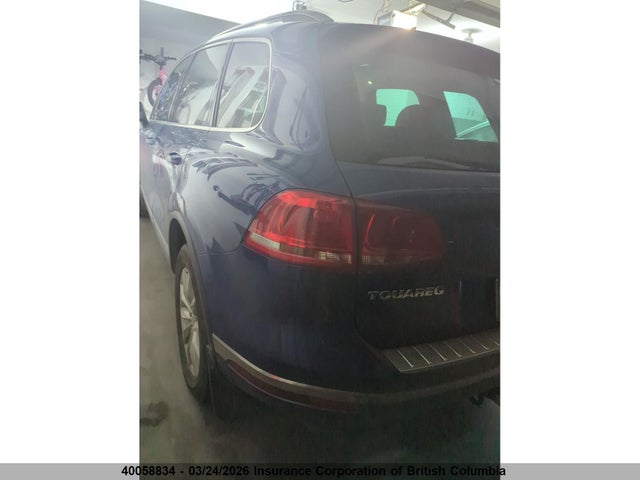 WVGEF9BP9GD013055 Volkswagen Touareg Sport/lux/executive