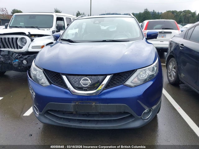 JN1BJ1CR1JW209738 Nissan Qashqai S/sl/sv
