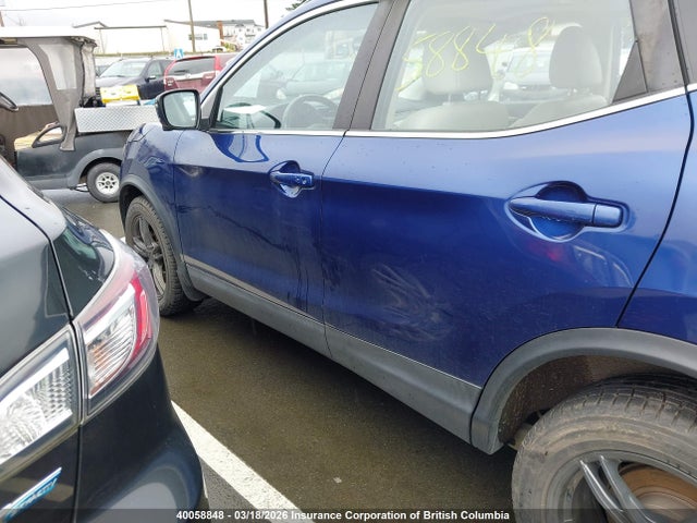 JN1BJ1CR1JW209738 Nissan Qashqai S/sl/sv