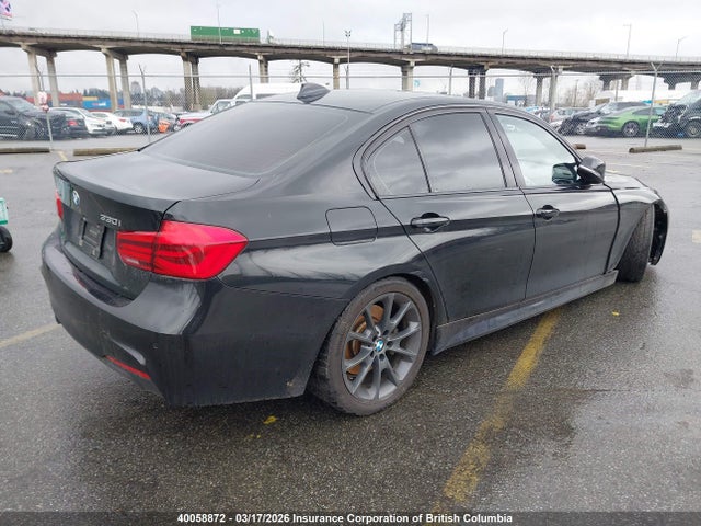 WBA8D9G32HNU64852 BMW 330I
