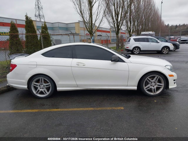 40058884 :رقم المزاد ، WDDGJ5HB0CF782886 vin ، 2012 Mercedes-benz C 350 مزاد بيع