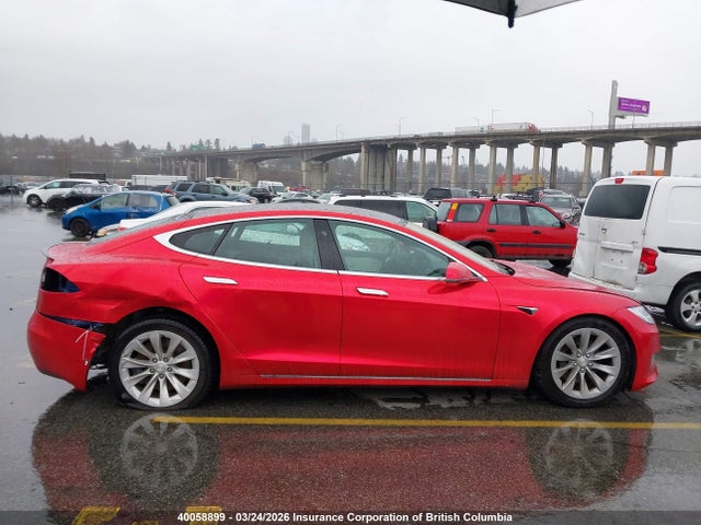 2018 Tesla Model S 100d/75d/p100d მანქანა იყიდება აუქციონზე, vin: 5YJSA1E26JF277471, აუქციონის ნომერი: 40058899