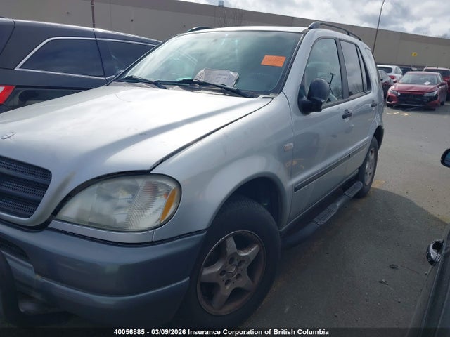 40056885 :رقم المزاد ، 4JGAB54E1XA088221 vin ، 1999 Mercedes-benz Ml 320 مزاد بيع