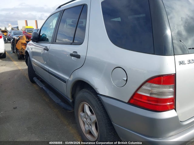 40056885 :رقم المزاد ، 4JGAB54E1XA088221 vin ، 1999 Mercedes-benz Ml 320 مزاد بيع