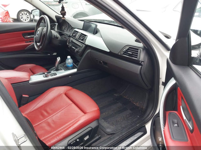 WBA3C3C5XEF986006 BMW 320 I Xdrive