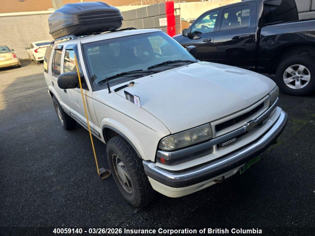 40059140 :رقم المزاد ، 1GNDT13W51K211397 vin ، 2001 Chevrolet Blazer مزاد بيع