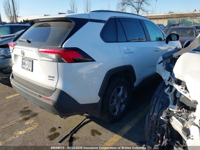 40049010 :رقم المزاد ، 2T3R1RFV4NC274026 vin ، 2022 Toyota Rav4 Xle/xle Premium مزاد بيع