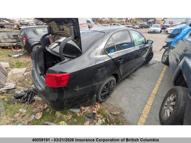 40059191 :رقم المزاد ، 3VWLL7AJ0EM243913 vin ، 2014 Volkswagen Jetta مزاد بيع