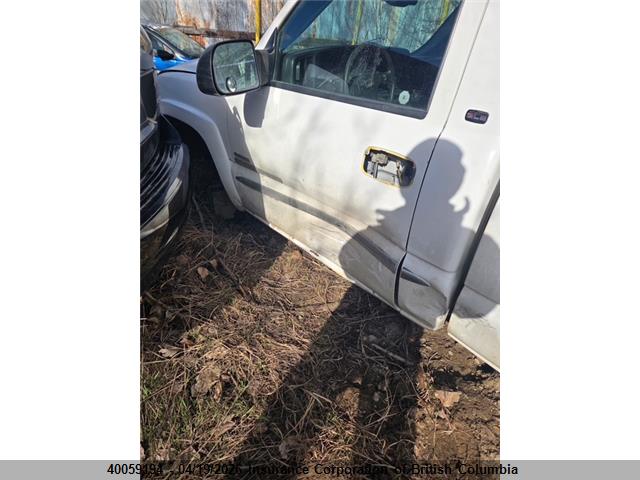 Продажа на аукционе авто 2004 Gmc Sierra K2500 Heavy Duty, vin: 1GTHK24144E215269, номер лота: 40059194