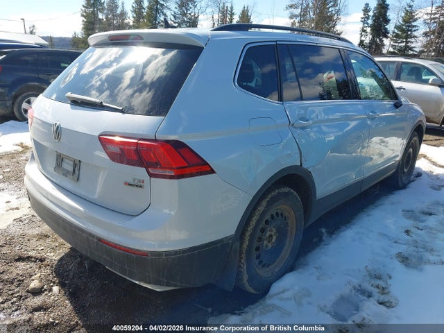Продажа на аукционе авто 2018 Volkswagen Tiguan Se/sel, vin: 3VV2B7AX2JM094907, номер лота: 40059204