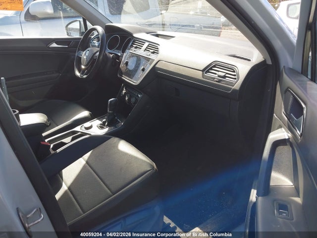 Продажа на аукционе авто 2018 Volkswagen Tiguan Se/sel, vin: 3VV2B7AX2JM094907, номер лота: 40059204